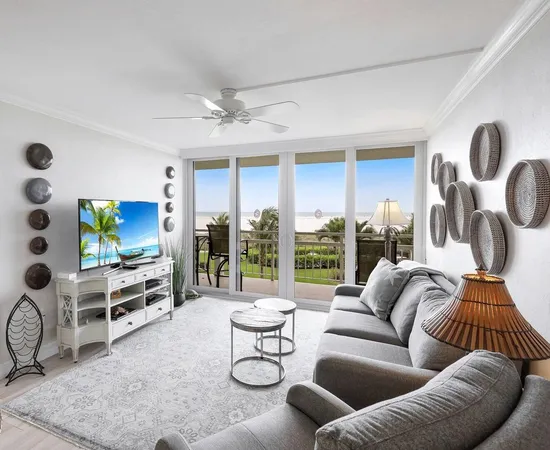 $835,000 | 180 Seaview Court, Unit 215, Marco Island, FL 34145