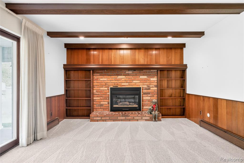 8236 Burning Bush Road Grosse Ile, MI 48138 - Photo 16 of 32