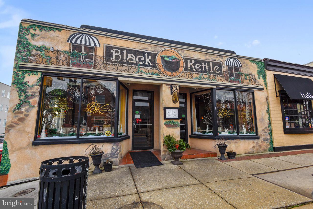 5 Stone Spring Court Baltimore, MD 21228 - Photo 102 of 117 Local Restaurant