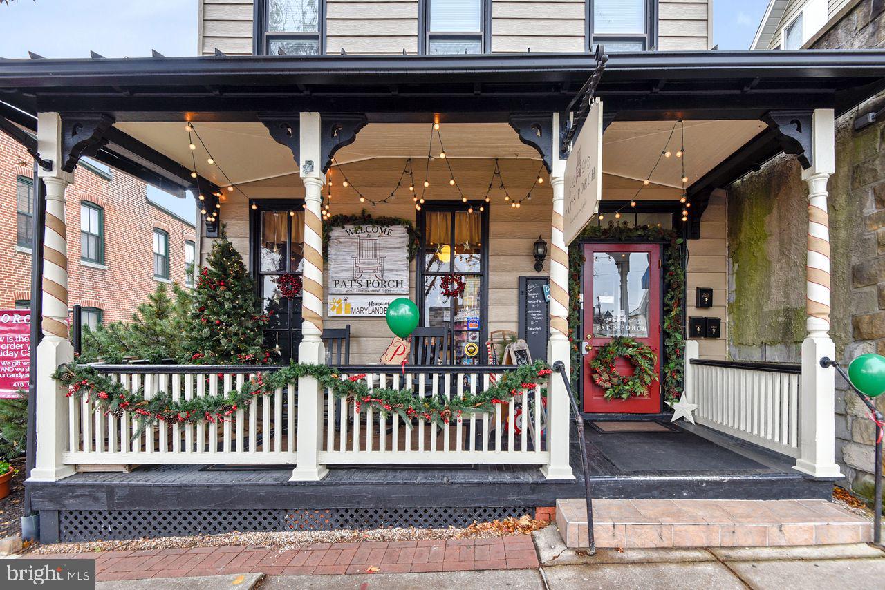 5 Stone Spring Court Baltimore, MD 21228 - Photo 104 of 117 Shops