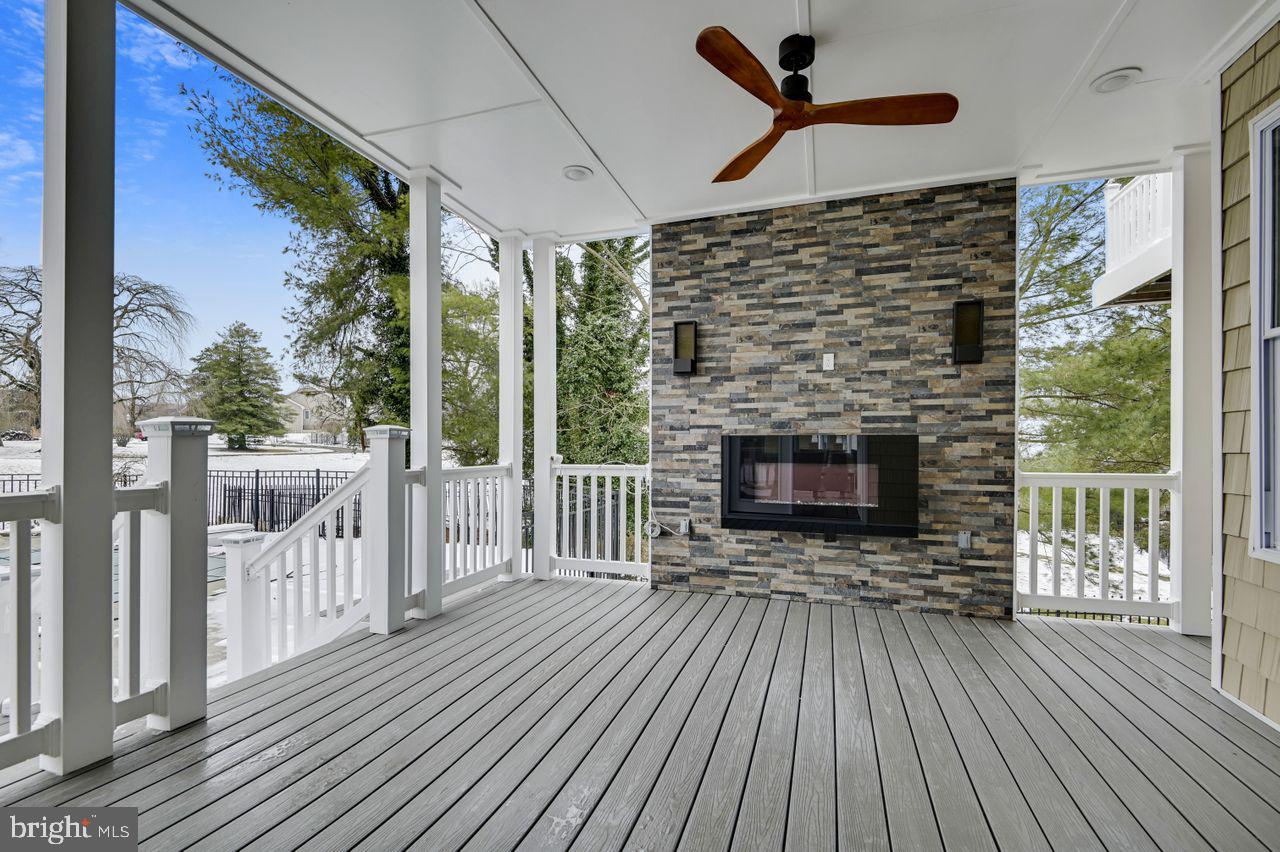 5 Stone Spring Court Baltimore, MD 21228 - Photo 20 of 117 Covered Deck