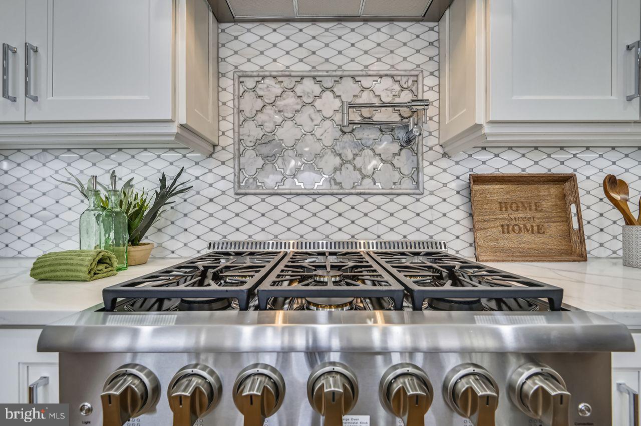 5 Stone Spring Court Baltimore, MD 21228 - Photo 26 of 117 Six Burner Stove