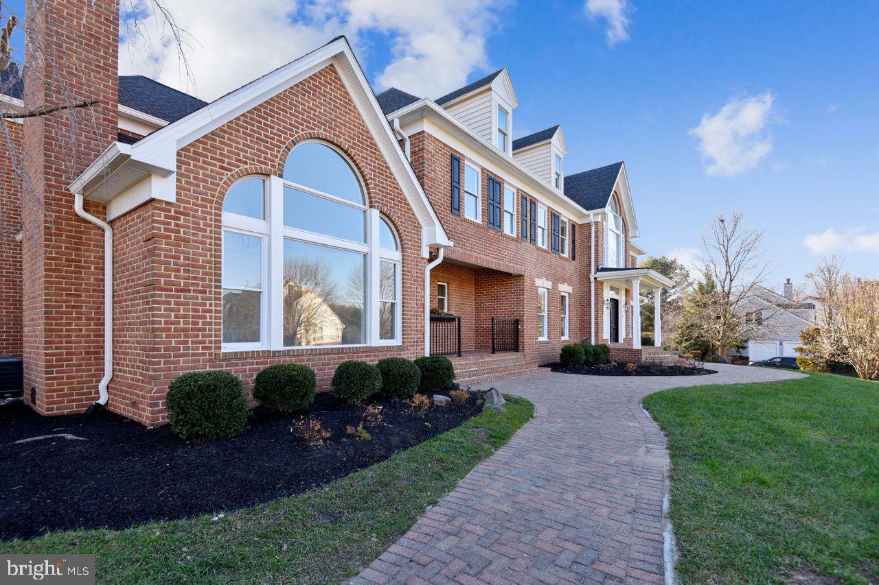 5 Stone Spring Court Baltimore, MD 21228 - Photo 4 of 117 Front Side View
