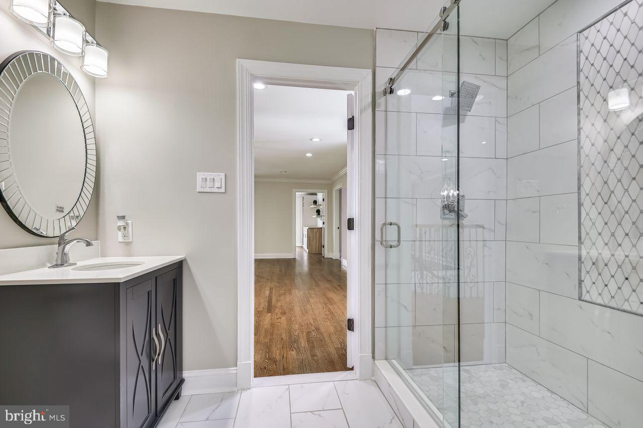 5 Stone Spring Court Baltimore, MD 21228 - Photo 62 of 117 Bedroom #6 Bathroom