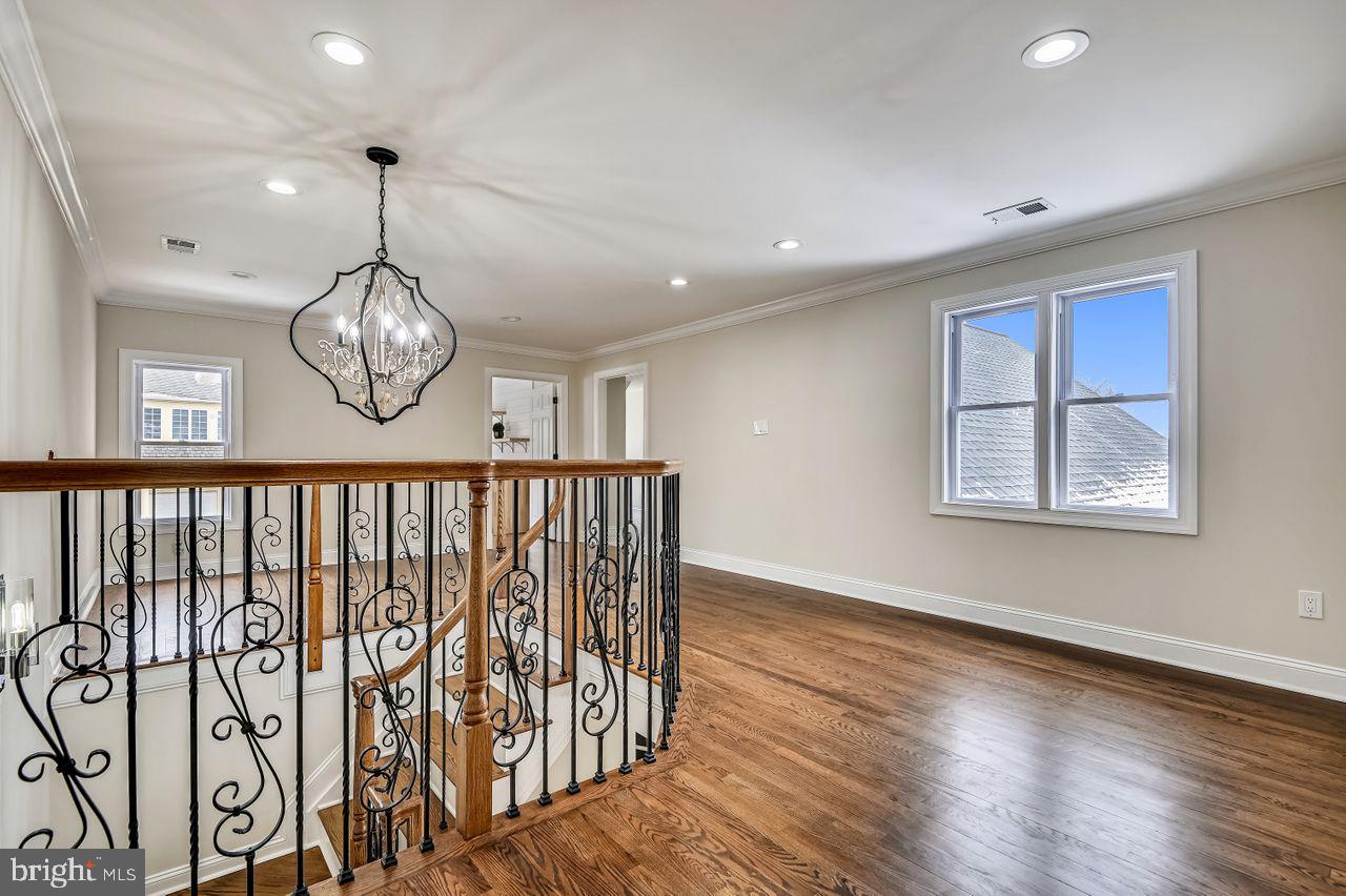 5 Stone Spring Court Baltimore, MD 21228 - Photo 63 of 117 Second Floor Back Stairs