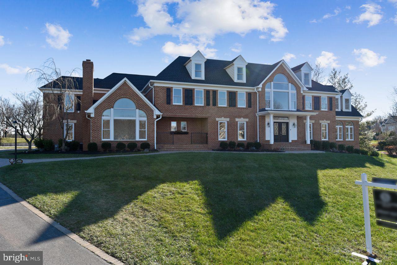 5 Stone Spring Court Baltimore, MD 21228 - Photo 93 of 117 Front Driveway View