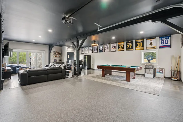 $2,950,000 | 440 Blackstrap Road, Falmouth, ME 04105