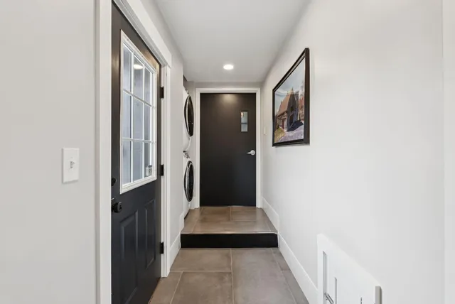 $2,950,000 | 440 Blackstrap Road, Falmouth, ME 04105