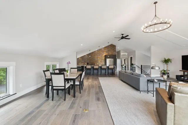 $2,950,000 | 440 Blackstrap Road, Falmouth, ME 04105