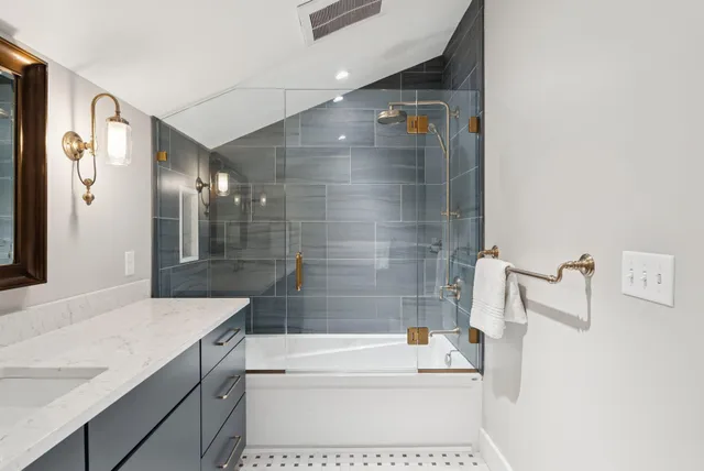 $2,950,000 | 440 Blackstrap Road, Falmouth, ME 04105