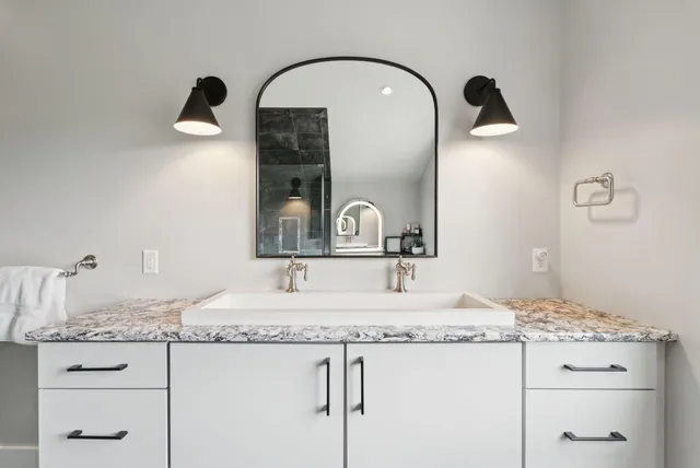 $2,950,000 | 440 Blackstrap Road, Falmouth, ME 04105