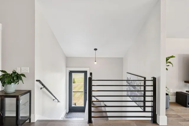 $2,950,000 | 440 Blackstrap Road, Falmouth, ME 04105