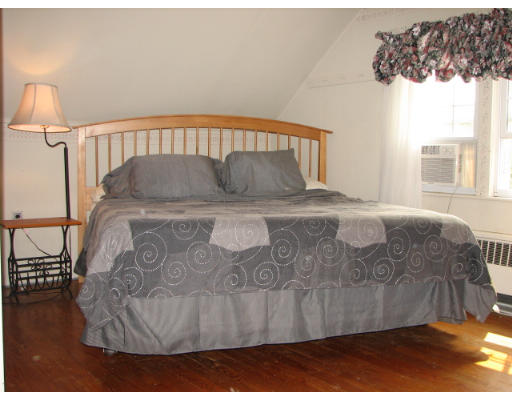 11 Hamilton Road Woburn, MA 01801 - Photo 8 of 15 Gallery Image 8