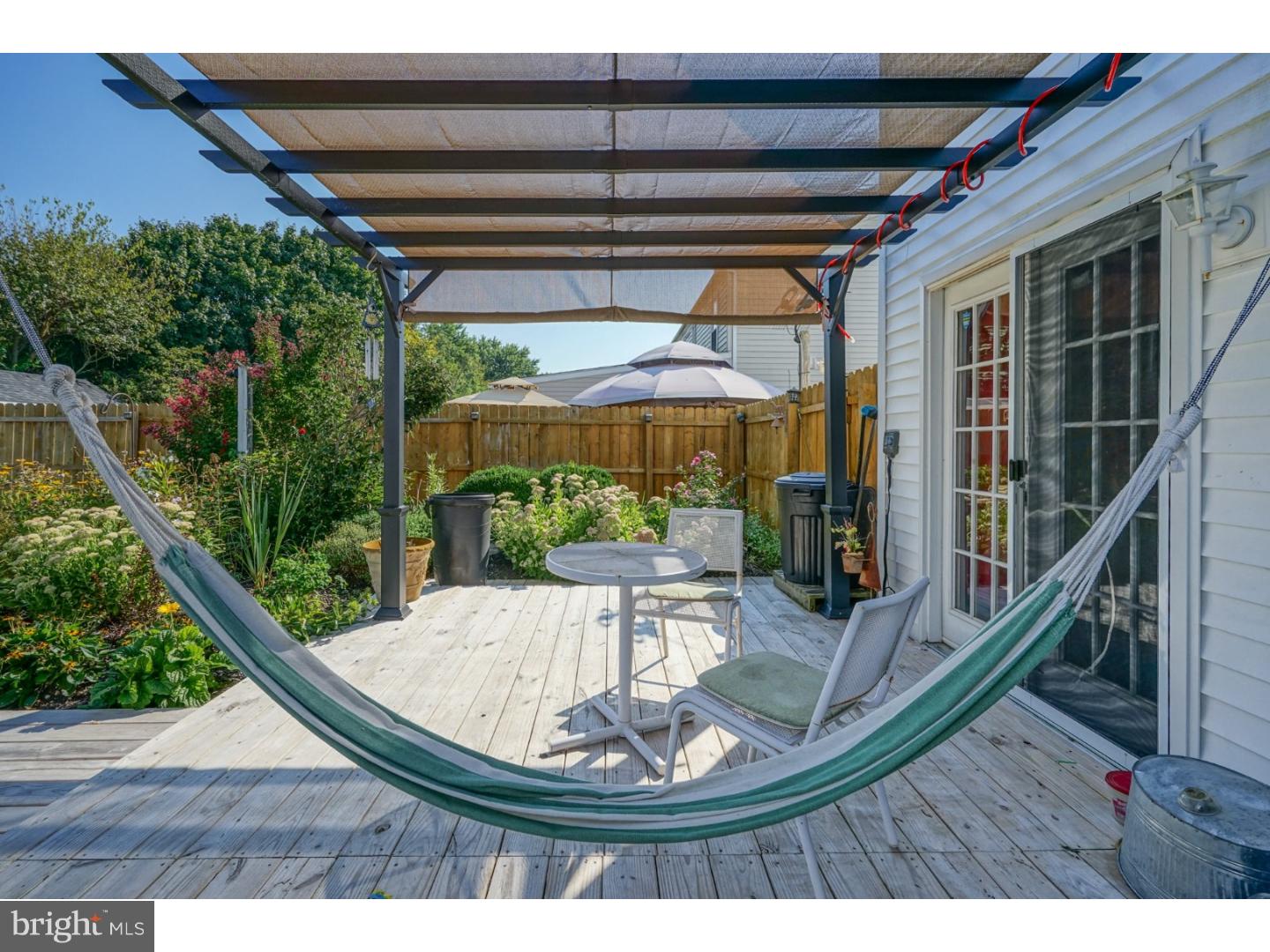 67 Farmhouse Road Sicklerville, NJ 08081 - Photo 4 of 20 Deck