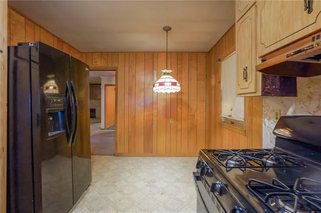 $179,500 | 7806 Campbell Street, Kansas City, MO 64131