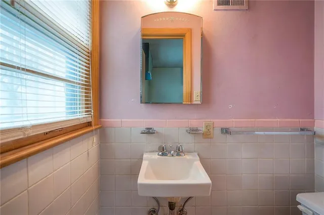 $179,500 | 7806 Campbell Street, Kansas City, MO 64131