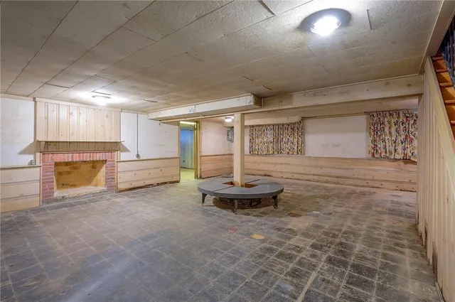 $179,500 | 7806 Campbell Street, Kansas City, MO 64131