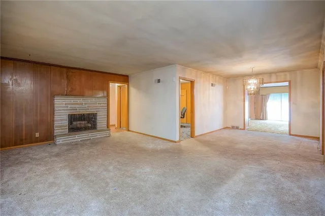 $179,500 | 7806 Campbell Street, Kansas City, MO 64131