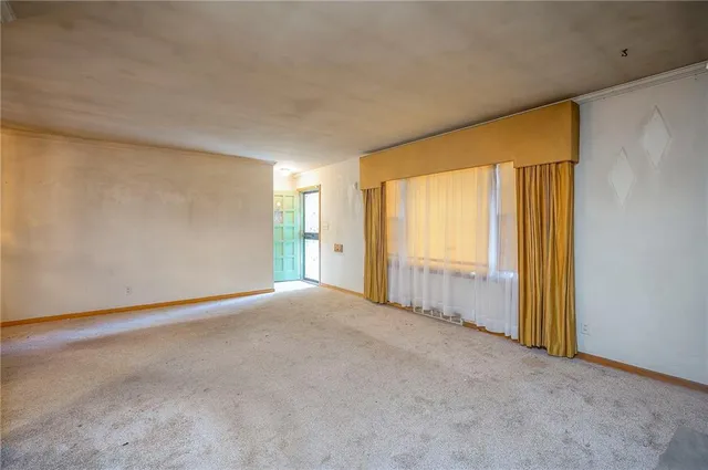 $179,500 | 7806 Campbell Street, Kansas City, MO 64131