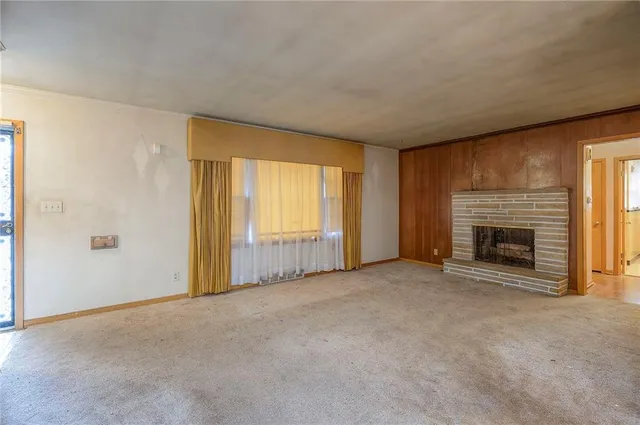 $179,500 | 7806 Campbell Street, Kansas City, MO 64131