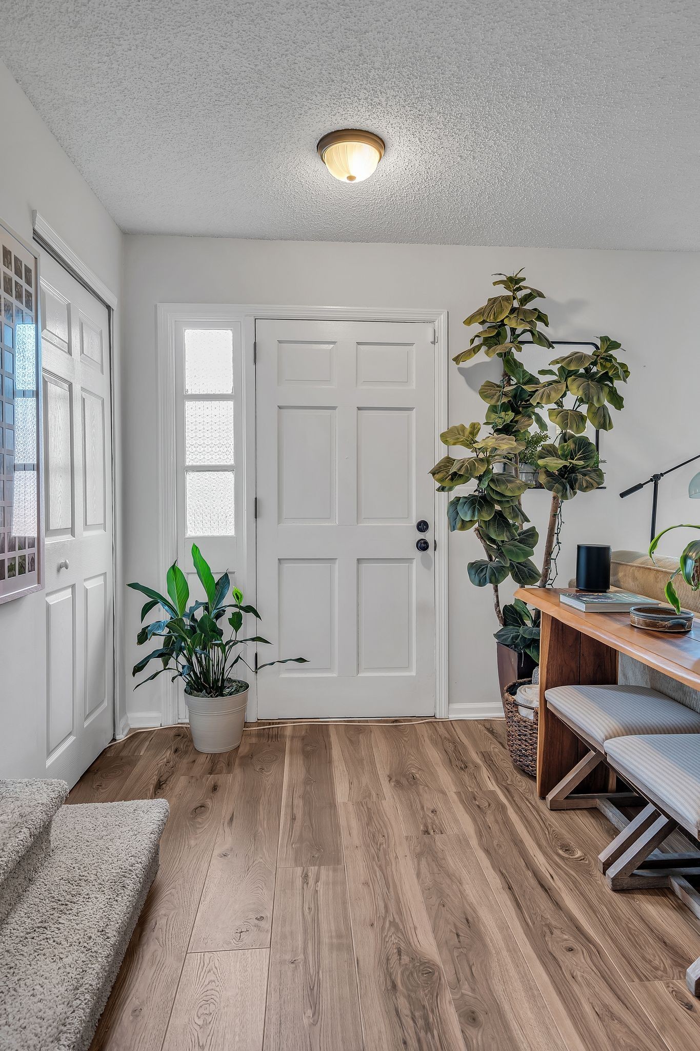 318 Huntington Ridge Drive Nashville, TN 37211 - Photo 8 of 29 a view of an entryway with wooden floor