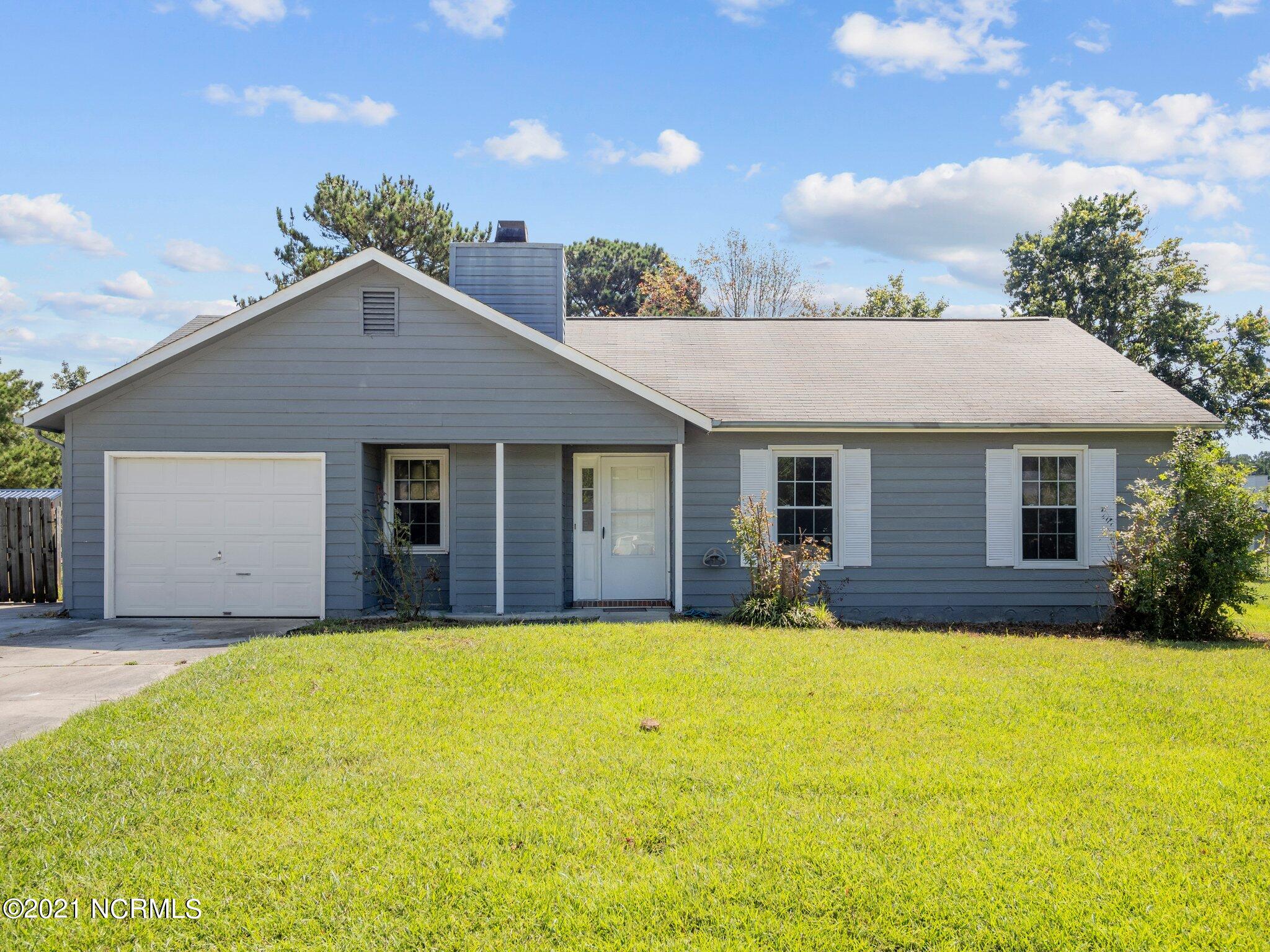 318 Quail Ridge Road Jacksonville, NC 28546 - Photo 1 of 45 1-web-or-mls-01