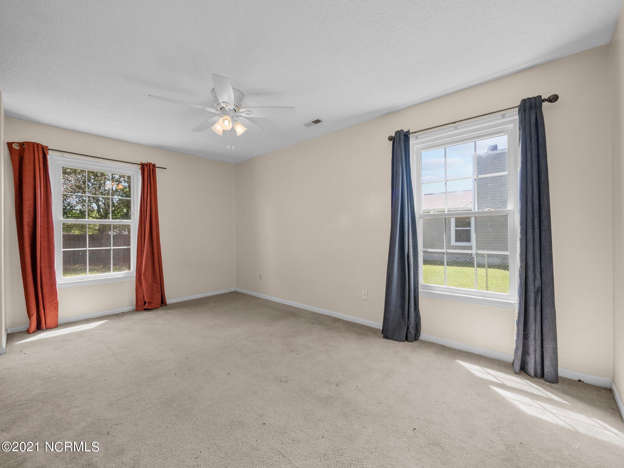 318 Quail Ridge Road Jacksonville, NC 28546 - Photo 18 of 45 38-web-or-mls-P9100170