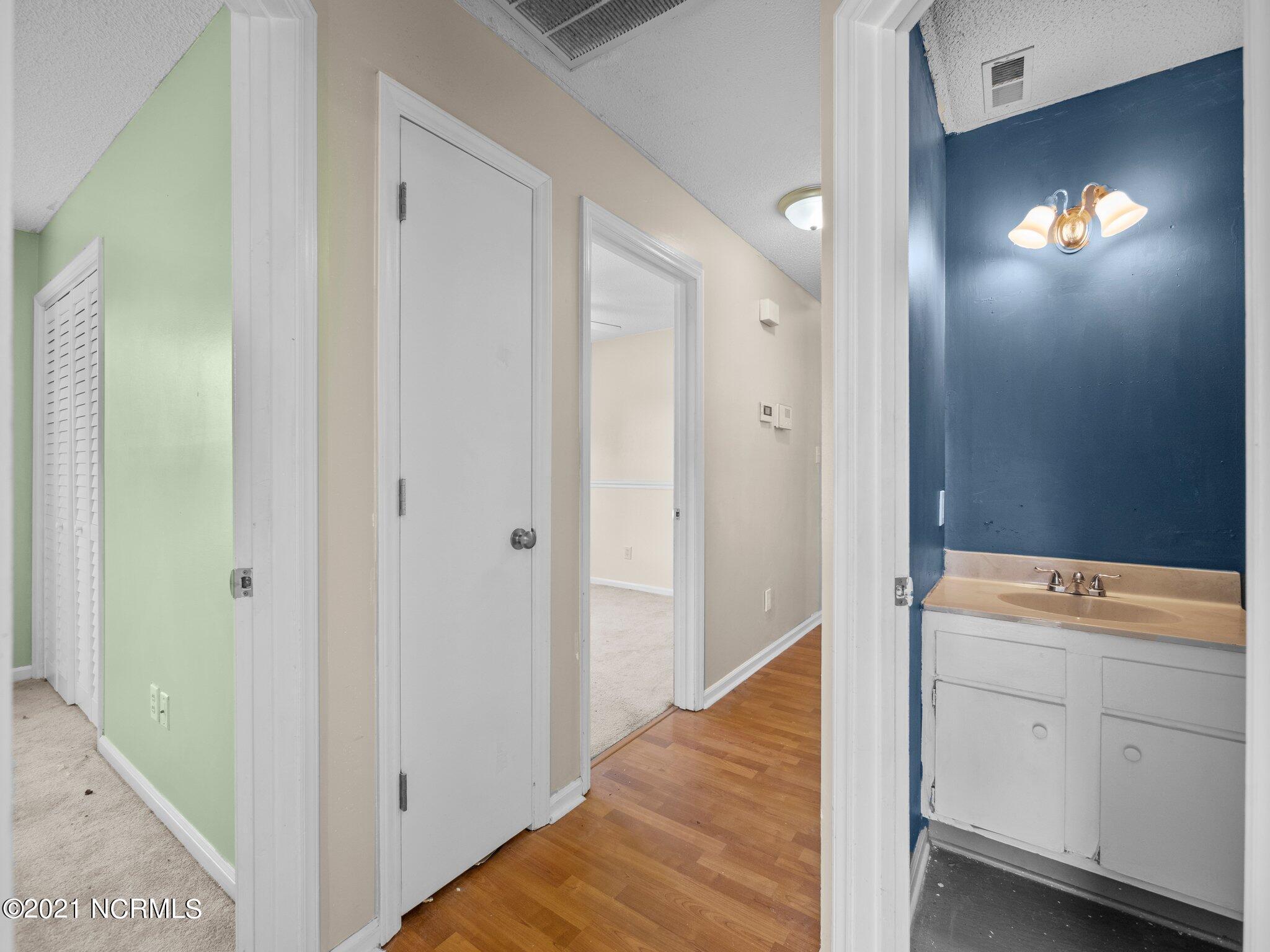 318 Quail Ridge Road Jacksonville, NC 28546 - Photo 29 of 45 31-web-or-mls-P9100135