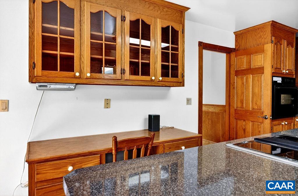 472 Horseshoe Mountain Road Roseland, VA 22967 - Photo 22 of 75