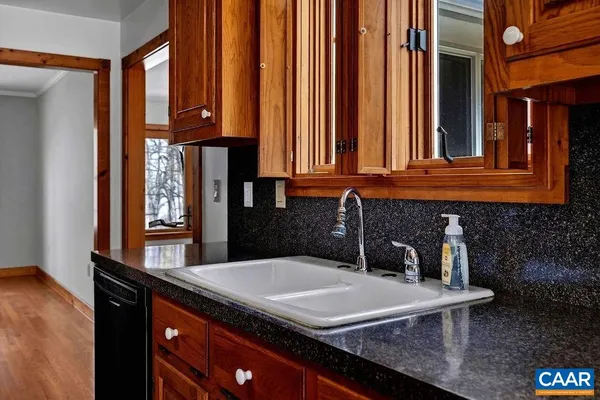 a bathroom with a tub