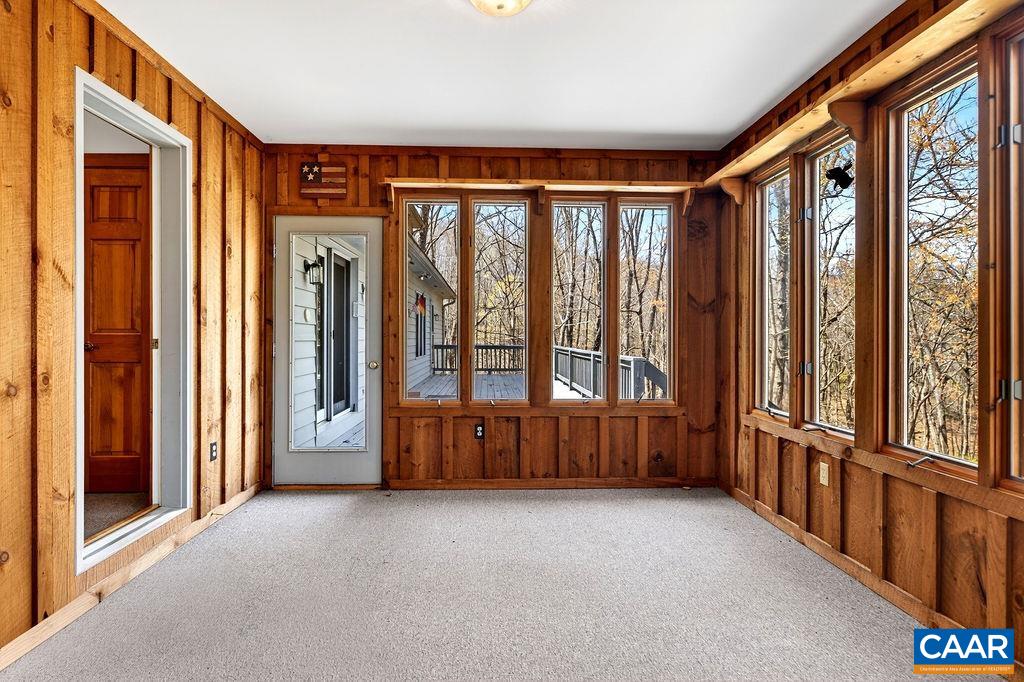 472 Horseshoe Mountain Road Roseland, VA 22967 - Photo 38 of 75