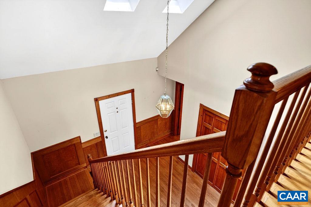 472 Horseshoe Mountain Road Roseland, VA 22967 - Photo 45 of 75
