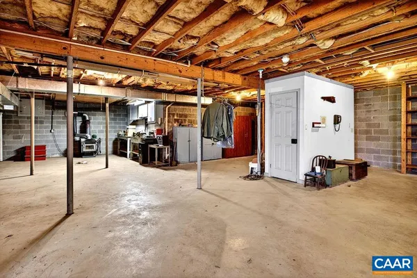 $675,000 | 472 Horseshoe Mountain Road, Roseland, VA 22967