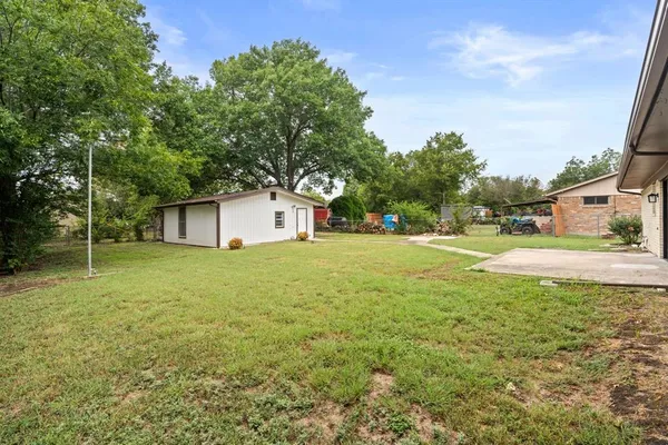 $2,150 | 103 North Summit Street, Red Oak, TX 75154