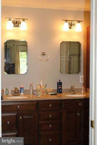 4521 Flintstone Road Alexandria, VA 22306 - Photo 12 of 20 Bath Master