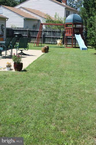 4521 Flintstone Road Alexandria, VA 22306 - Photo 19 of 20 Exterior Rear