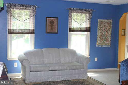 4521 Flintstone Road Alexandria, VA 22306 - Photo 3 of 20 Living Room