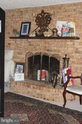 4521 Flintstone Road Alexandria, VA 22306 - Photo 4 of 20 Family Room