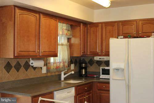 4521 Flintstone Road Alexandria, VA 22306 - Photo 6 of 20 Kitchen