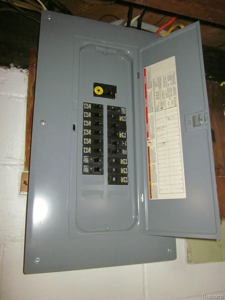 1490 Dorothea Road Berkley, MI 48072 - Photo 17 of 24 UPDATED ELECTRICAL BOX.