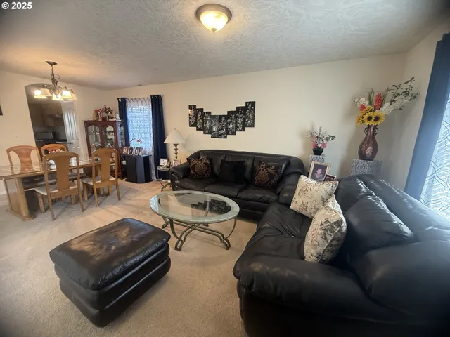 $547,000 | 4161 Geranium Avenue Northeast, Salem, OR 97305