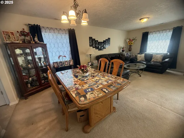 $547,000 | 4161 Geranium Avenue Northeast, Salem, OR 97305