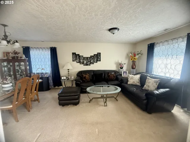 $547,000 | 4161 Geranium Avenue Northeast, Salem, OR 97305