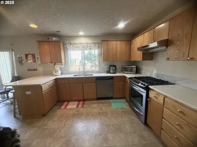 $547,000 | 4161 Geranium Avenue Northeast, Salem, OR 97305