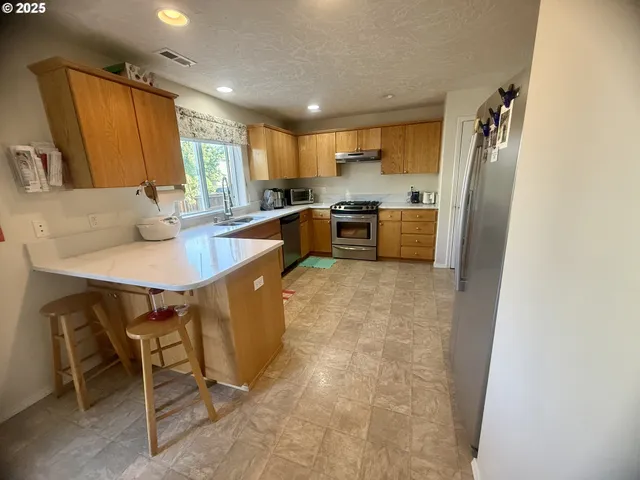 $547,000 | 4161 Geranium Avenue Northeast, Salem, OR 97305