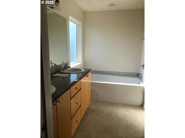 $547,000 | 4161 Geranium Avenue Northeast, Salem, OR 97305