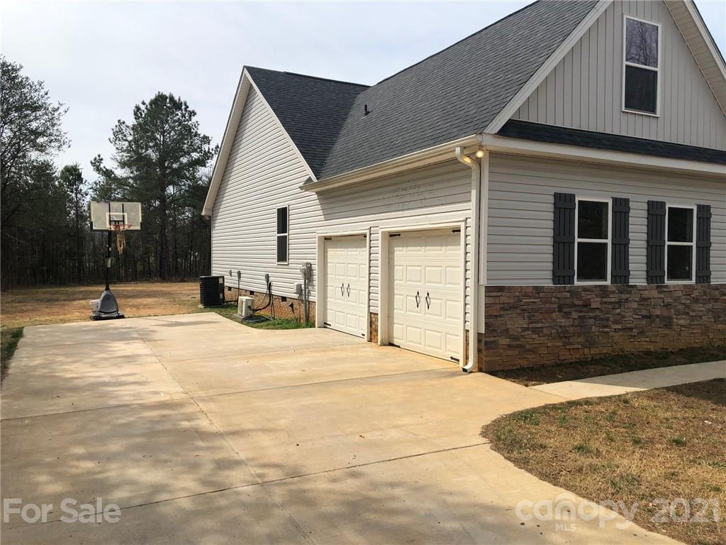 425 Gold Knob Road Salisbury, NC 28146 - Photo 2 of 12