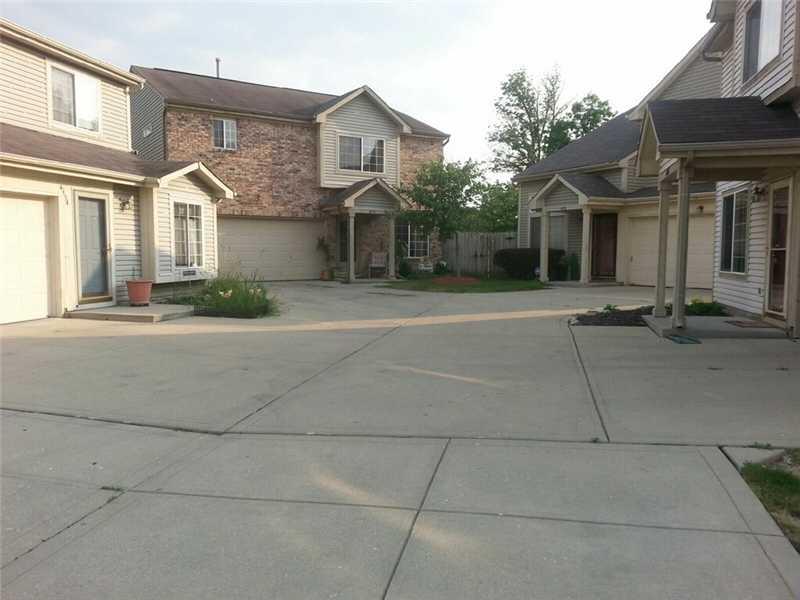4640 Falcon Run Way Indianapolis, IN 46254 - Photo 2 of 13