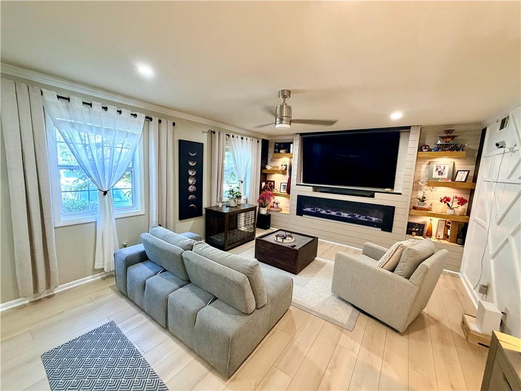 6900 Roswell Road, Unit 1K Sandy Springs, GA 30328 - Photo 3 of 30 Gallery Image 3