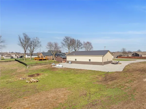 $695,000 | 981 South 9th Street, Odessa, MO 64076